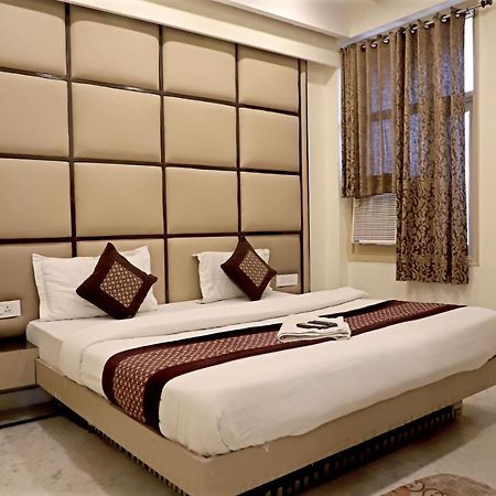 Hotel Klick International At "5 Min Walking " From New Delhi Railway Station Buitenkant foto