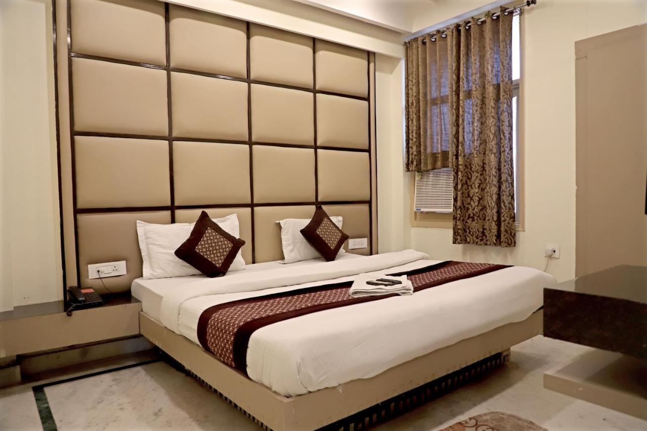 Hotel Klick International At "5 Min Walking " From New Delhi Railway Station Buitenkant foto