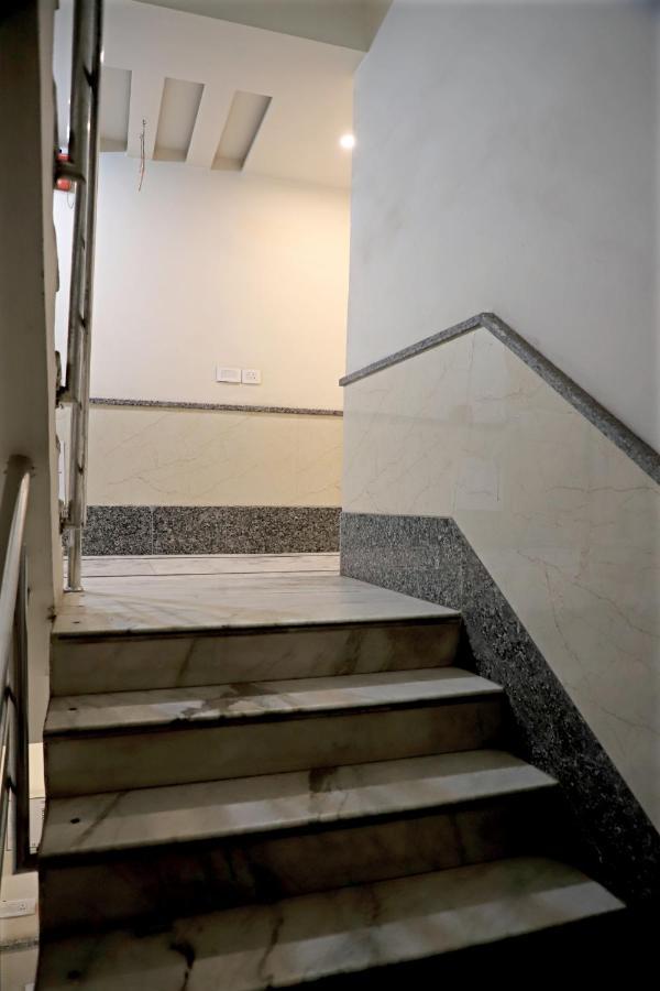 Hotel Klick International At "5 Min Walking " From New Delhi Railway Station Buitenkant foto