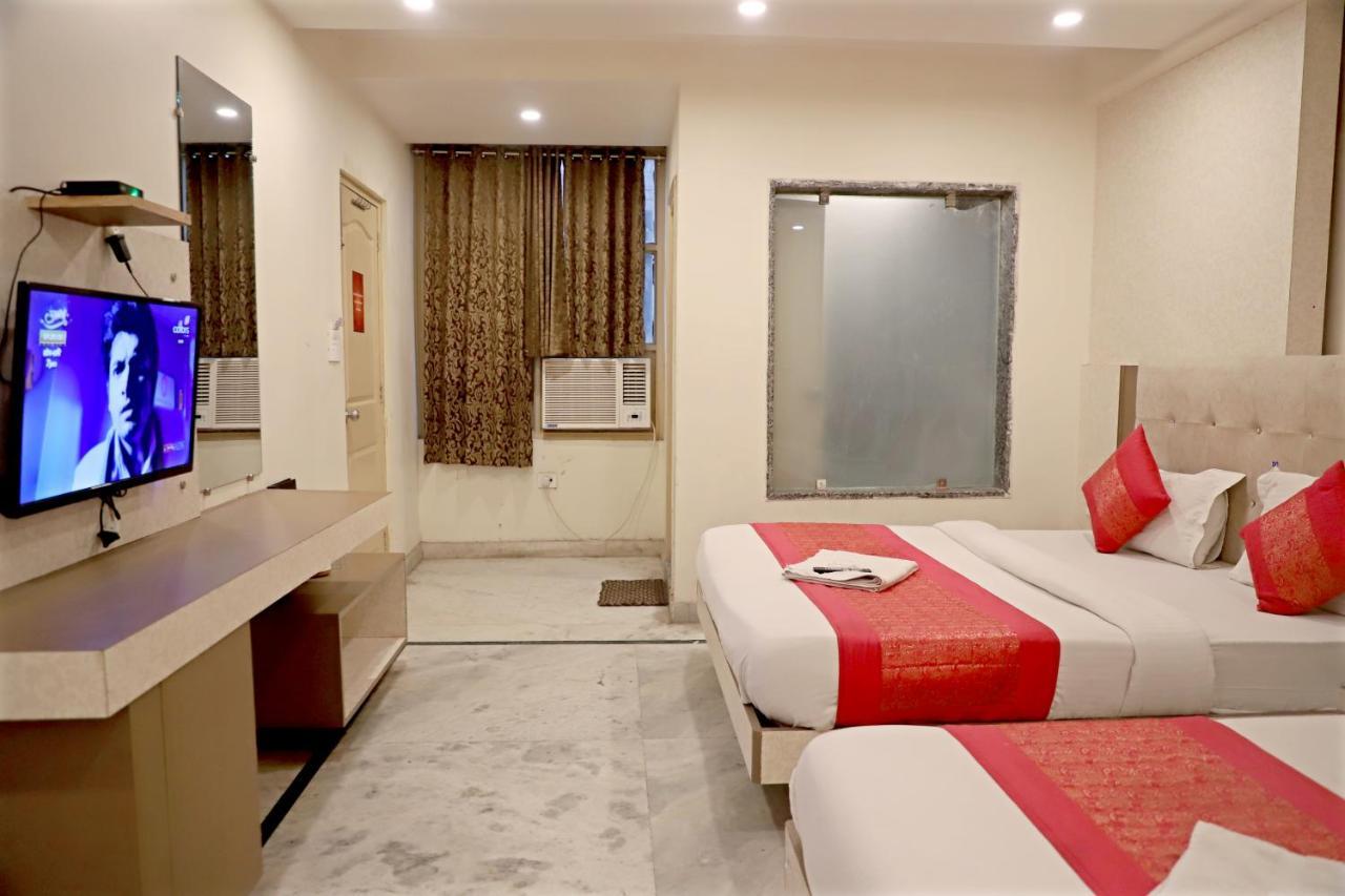 Hotel Klick International At "5 Min Walking " From New Delhi Railway Station Buitenkant foto